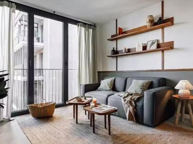 ¡Recién llegado! Piso de 1 habitación en Gran Via de les Corts.