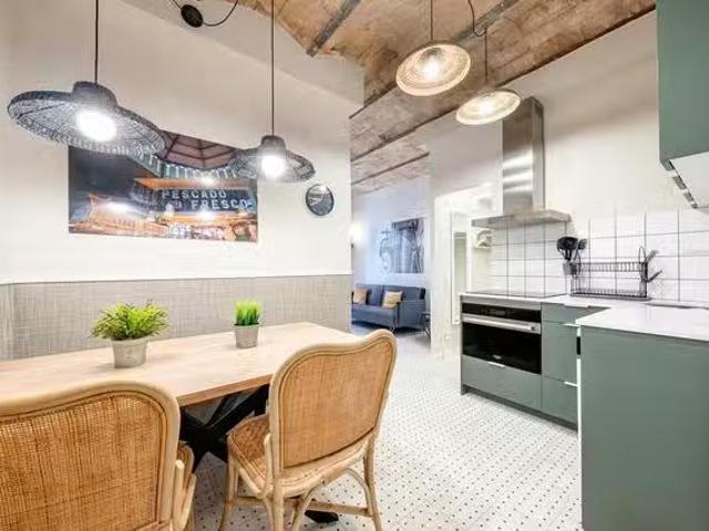 ¡Recién llegado! Piso de 1 habitación en Rambla de Badal, Sant.