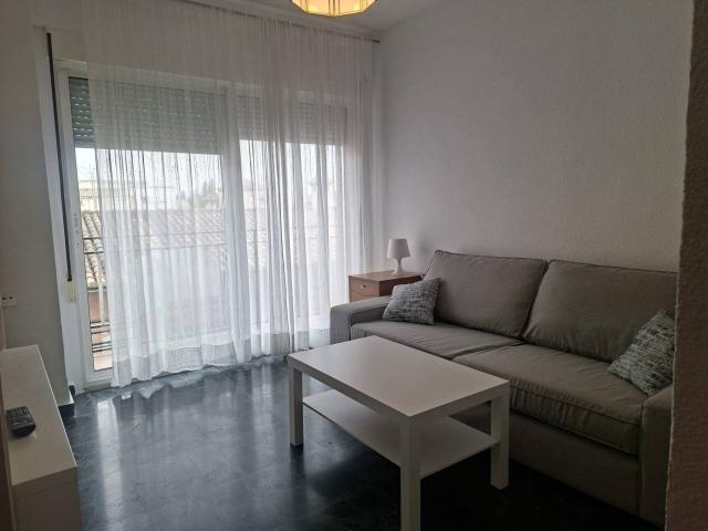 BONITO PISO DE 2 DORMITORIOS/CALEFACCION CENTRAL/MUY CENTRICO