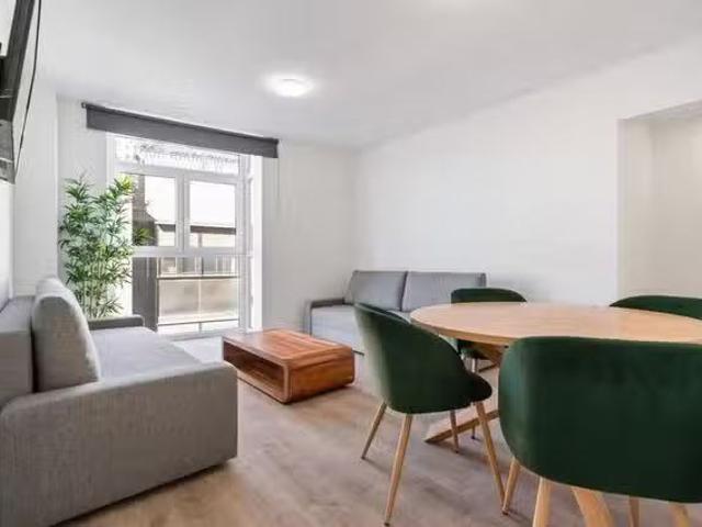 Nuevo Piso de 2 habitaciones en Madrid