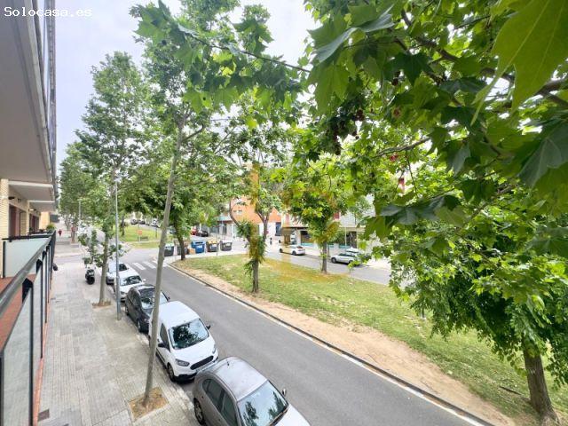 BONITO PISO DE TRES HABITACIONES EN VENTA EN SANT JORDI PARK, RUBI