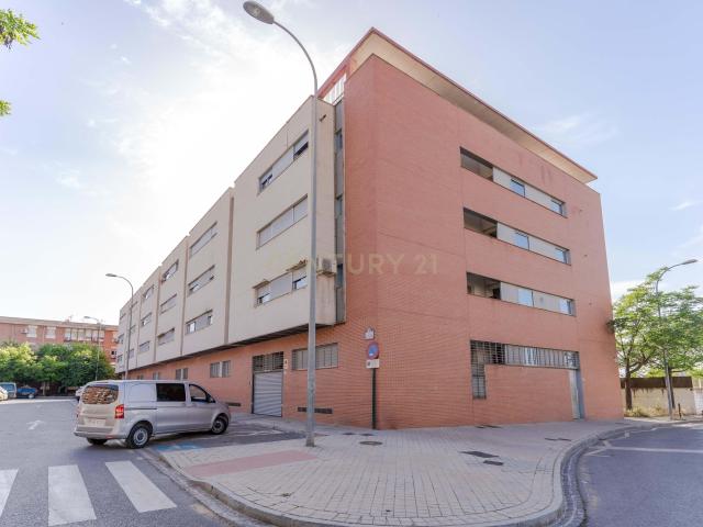 BONITO PISO JUNTO KINEPOLIS Y GRANAITA VPO
