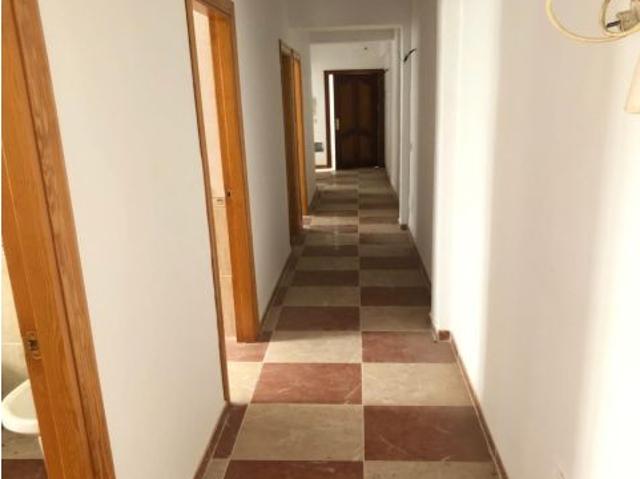 BONITO PISO MUY AMPLIO Y ECONOMICO