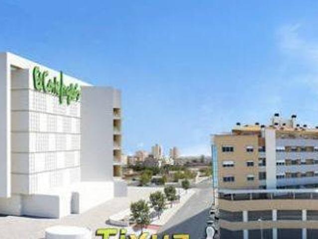 Bonito piso primeras calidades frente Corte Inglés