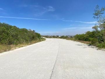 Bonito terreno plano en venta en Rancho San Juan