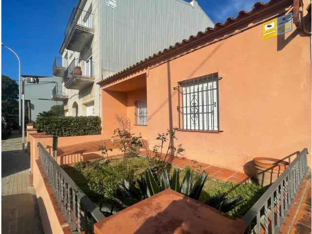 Bonita Casa Unifamiliar con Jardín Privado 197m² Palafrugell