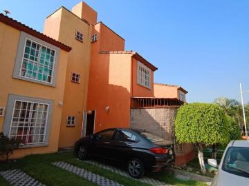 BONITA CASA AMPLIADA CON terreno excedente