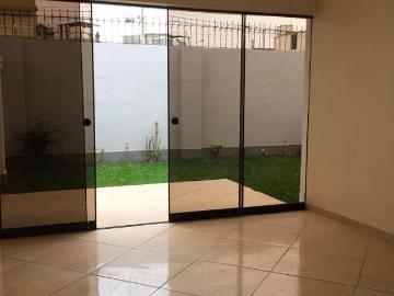 Bonita casa cerca a parque fatima