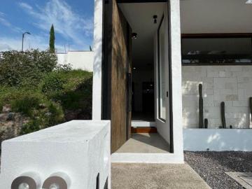 Bonita casa en venta en ciudad maderas Montaña Qro
