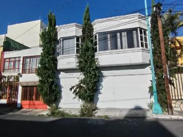Bonita Casa en Venta en Iztacalco