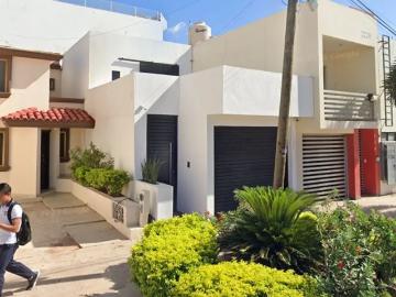 BONITA CASA EN COLONIA LAS FUENTES EN LOS MOCHIS