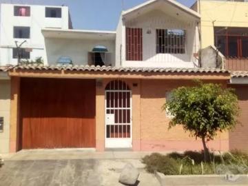 BONITA CASA EN LOS OLIVOS