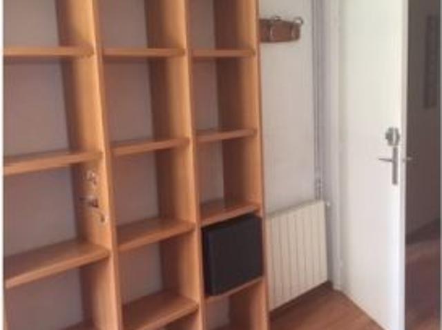 Bonita habitación en alquiler en apartamento de 3 dormitorios, cerca de Casa Lleó Morera, L'
