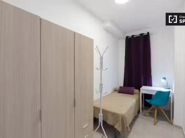 Bonita habitación en alquiler en el Eixample, Barcelona