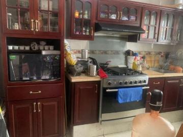 Paseos del sol,remodelada 5&apos 890,000 4recam 2 en planta baja, 3baños, terraza star,calle ancha bonit