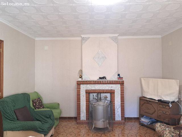 Bonita y comoda casa en en Venta en Villargordo del Cabriel con patio