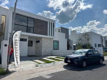 BONITA Y ESPACIOSA CASA EN VENTA FRACCIONAMIENTO GRAND JURIQUILLA QUERETARO