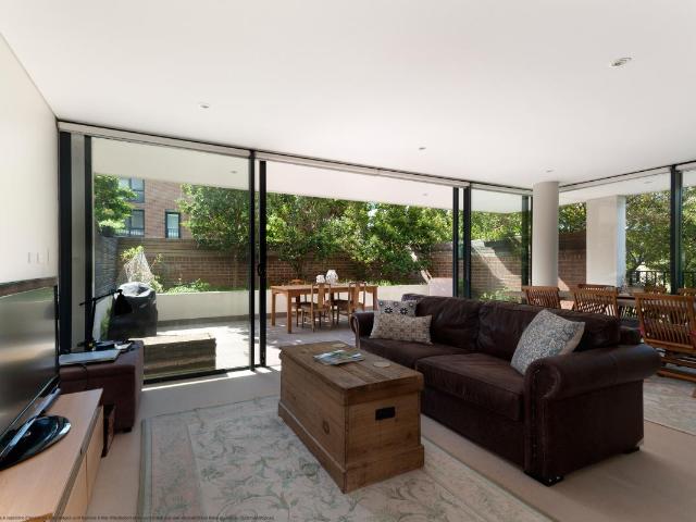 BONNE AFFAIRE QUARTIER DES DOCKS DE SAINT OUEN APPARTEMENT FAMILIAL AVEC TERRASSE 3 CHAMBRES ET PARKING