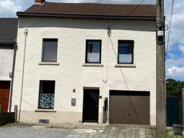 BONNE MAISON 3 FACADES AVEC GARAGE et JARDIN