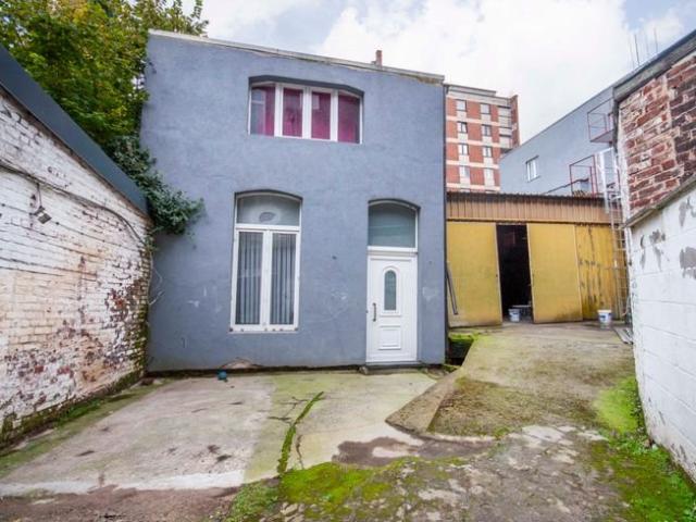 Bonne maison 2 chambres avec entrepot