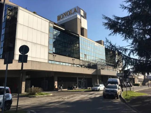 BonolaOffice Ufficio da 30 mq in via Antonio Cechov 50