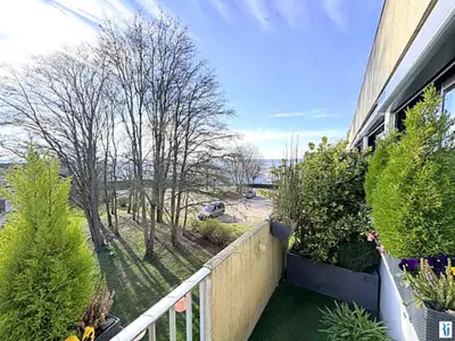 Bonsecours 76240 Achat / Vente appartement 3 pièces t3 au dernier étage cave