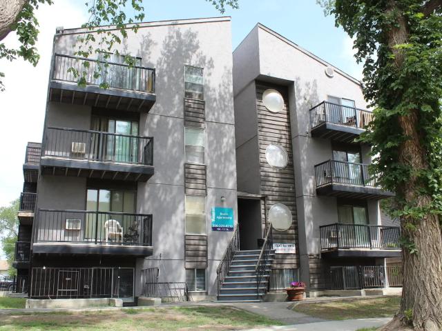 Booth Apartments