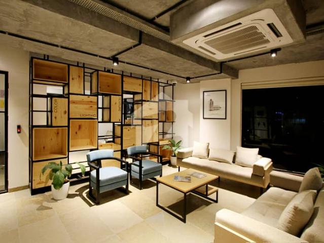 Book One Bed Luxury Apartment In 6.5 Lakh In Tauheed Sector F Bahria Town Lahore