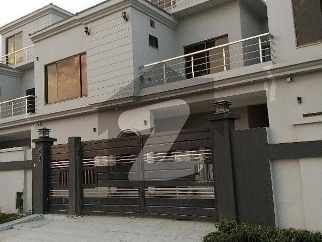 Book A Good Location 10 Marla House In DHA Sector A Rachna Villas For Rent