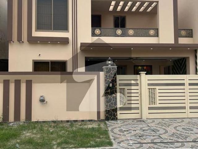 Book A Good Location House Of 10 Marla In DC Colony