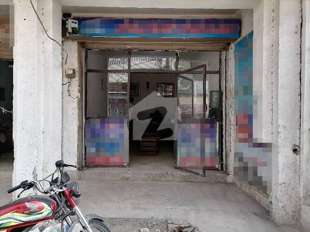 Book A Shop Of 394 Square Feet In Pico Road