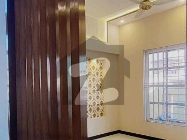 Book House Today In I 8/3