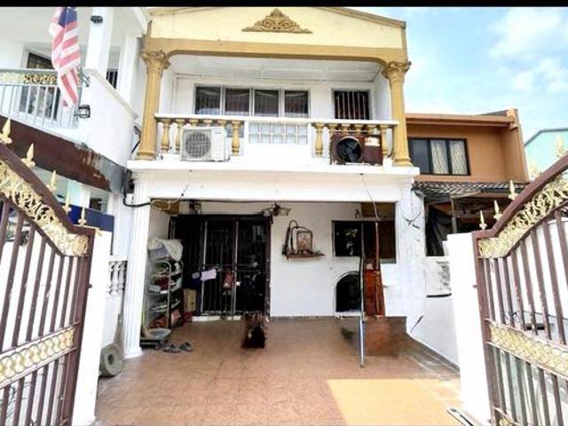BOOKING 1K NEGO RENOVATED 2 Storey SR7 Taman Serdang Raya SR 7
