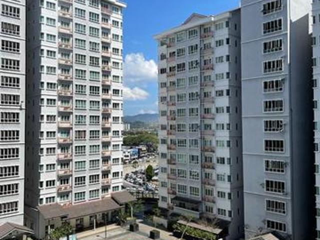 BOOKING 1K Banjaria Court condo 920sf Batu caves Below market