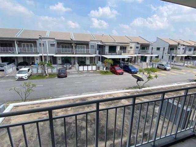 Booking 1k Double Storey House Taman Saujana KLIA Nego