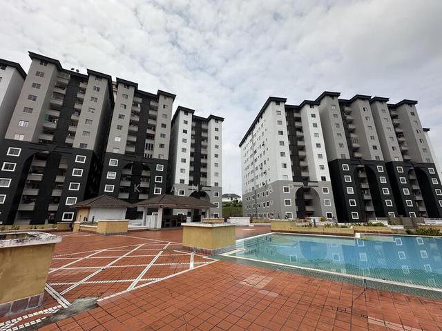 BOOKING 1K Ketumbar heights condo Cheras 4room FH Below market