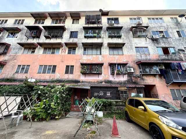 BOOKING 1K Pangsapuri Taman Putra Budiman Balakong Seri Kembangan
