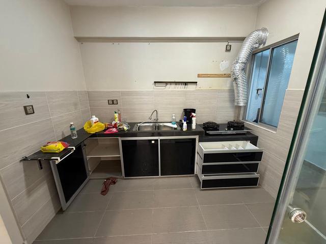 BOOKING 1K Perdana puri condo 1000sf Kepong Reno Move in condition