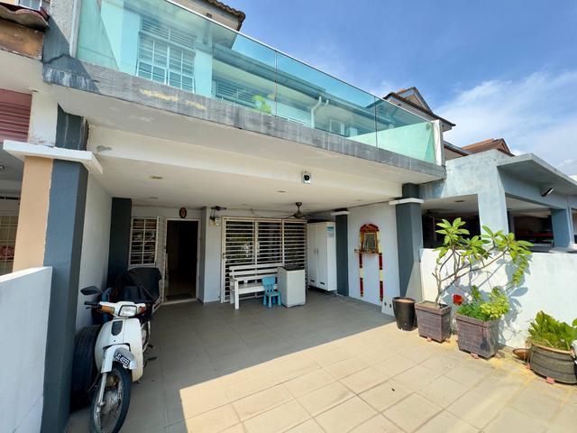 BOOKING 1kFULLY RENOVATEDEXTENDED2Storey Terrace Bdr Bukit Puchong