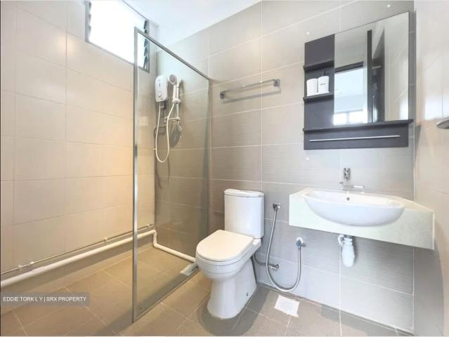 Boon Lay Drive D22, Apartment