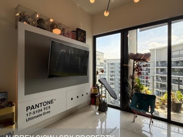 Boathouse Residences D19, Condominium