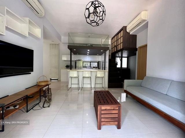 Boathouse Residences D19, Condominium