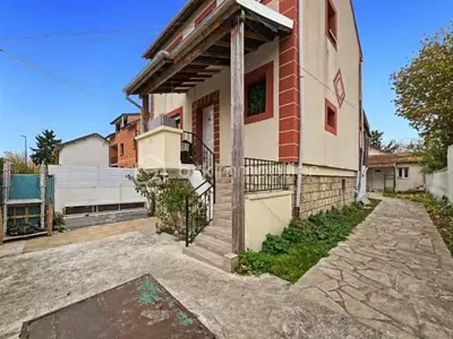 Bobigny 93000 Achat / Vente maison 9 pièces t9 terrasse