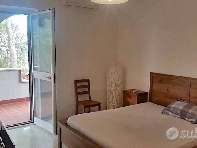 BOCCEA CASAL DEL MARMO BILOCALE ARREDATO Con TERRA