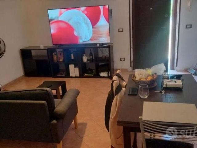 BOCCEA BILOCALE ARREDATO CONDOMiNIO INCLUSO