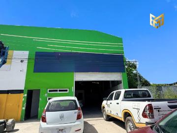 BODEGA 400 M2 SOBRE CALLE PRINCIPAL, CORTINA A NIVEL DE PISO, ALT 6 METROS