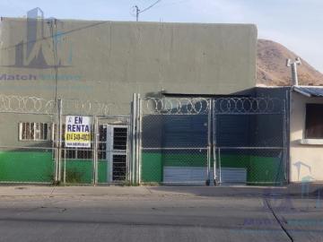 Bodega comercial en Ave. Principal