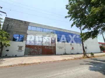 BODEGA COMERCIAL EN VENTA
