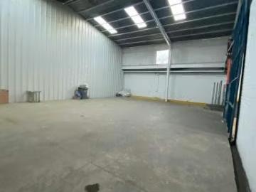 Bodega con Luz Trifásica | Espacios por CLP 1000. 00 en Colina