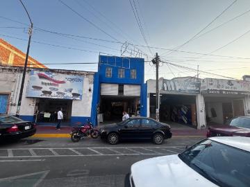 Bodega con Local al Frente en Zona altamente Comercial
